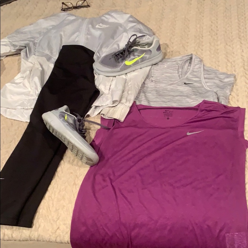 WOWENS NIKE BUNDLE